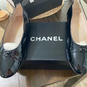 Black patent Chanel flats